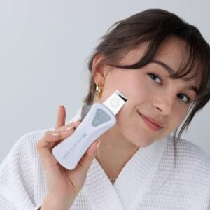 bt-micro fusion Ultrasonic Skin Scrubber – Bio-Therapeutic Facial Spatula for Home Use – view 4